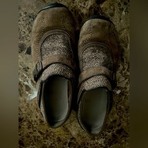 Merrell Encore Sidestep Brown Leather Casual Adjustable Slip On Shoes Size 7.5